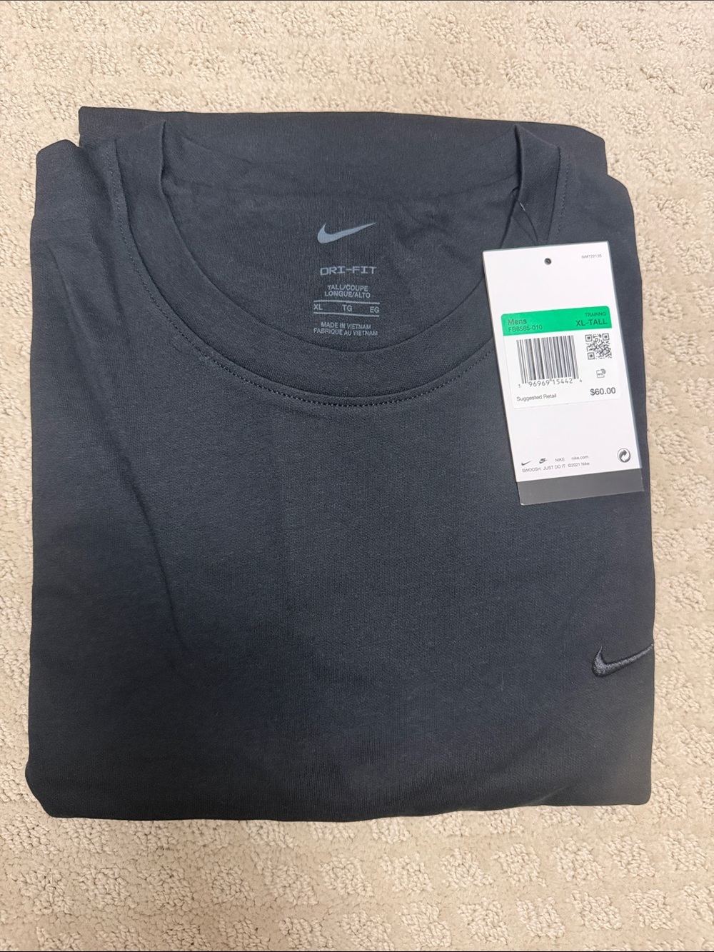 NWT Nike Black Dri-FIT  Long-Sleeve Crew Shirt